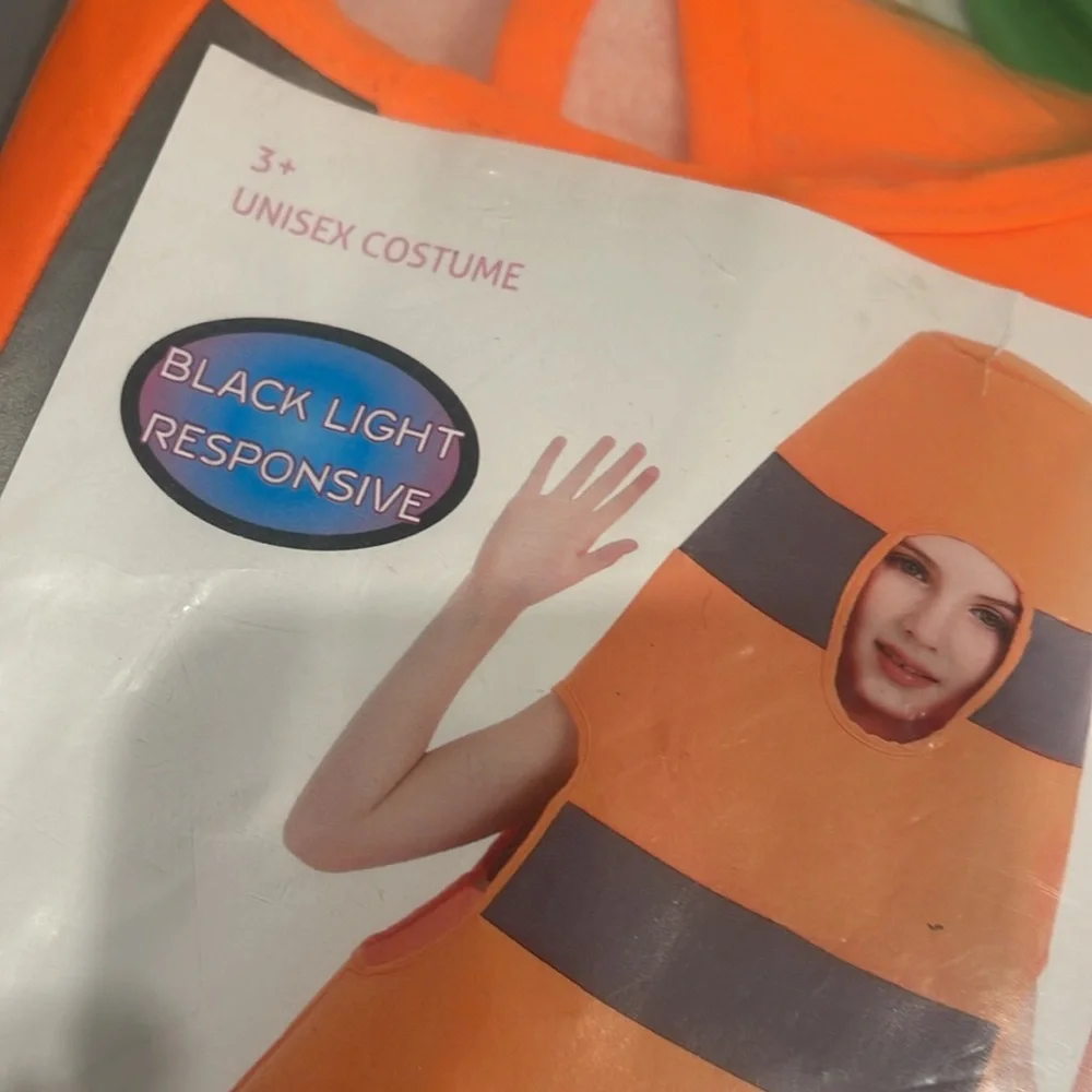 Orange Traffic Cone Kids Costume size 4-6 nwt